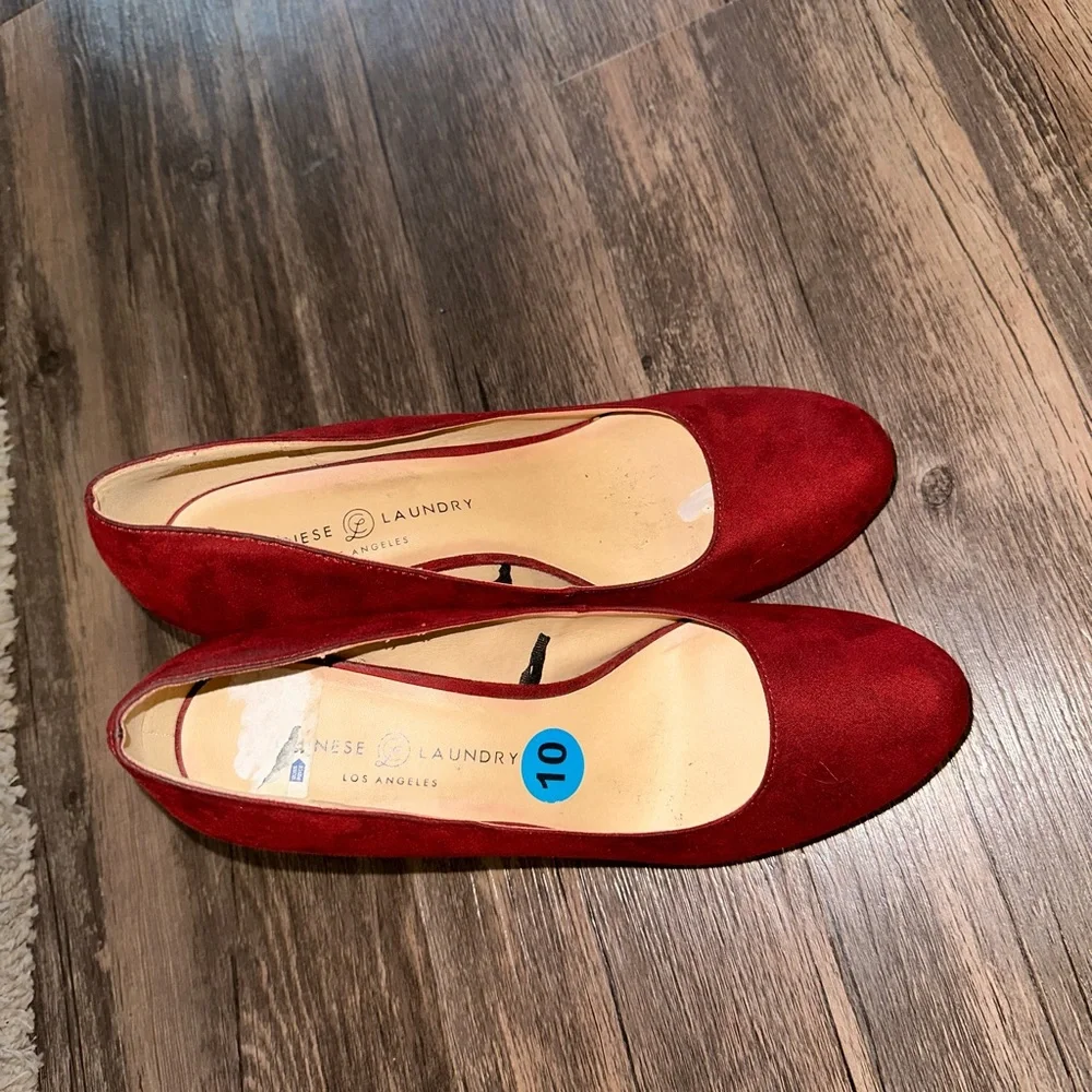 Chinese Laundry Red Suede Platform Pumps size 10